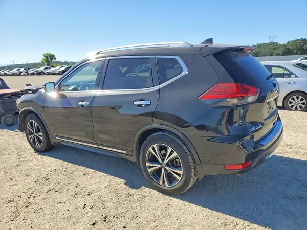 JN8AT2MT3HW407934 2017 NISSAN ROGUE - Image 2