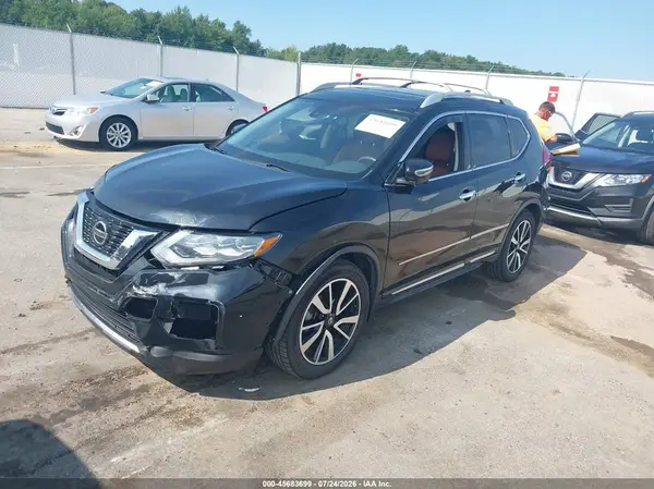 JN8AT2MT3JW451955 2018 NISSAN ROGUE - Image 2