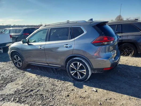 JN8AT2MT3JW453494 2018 NISSAN ROGUE - Image 2