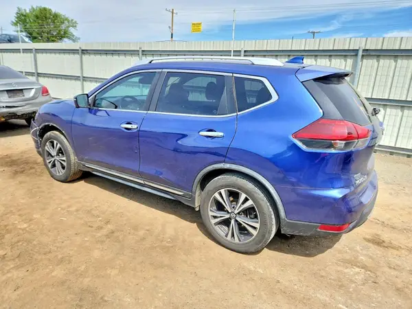 JN8AT2MT3JW457089 2018 NISSAN ROGUE - Image 2