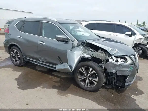 JN8AT2MT3JW458825 2018 NISSAN ROGUE - Image 1