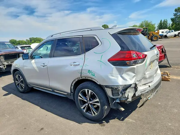 JN8AT2MT3JW459649 2018 NISSAN ROGUE - Image 2