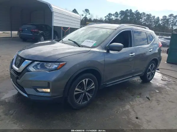 JN8AT2MT3JW464785 2018 NISSAN ROGUE - Image 2