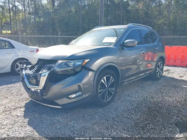 JN8AT2MT3JW465077 2018 NISSAN ROGUE - Image 2