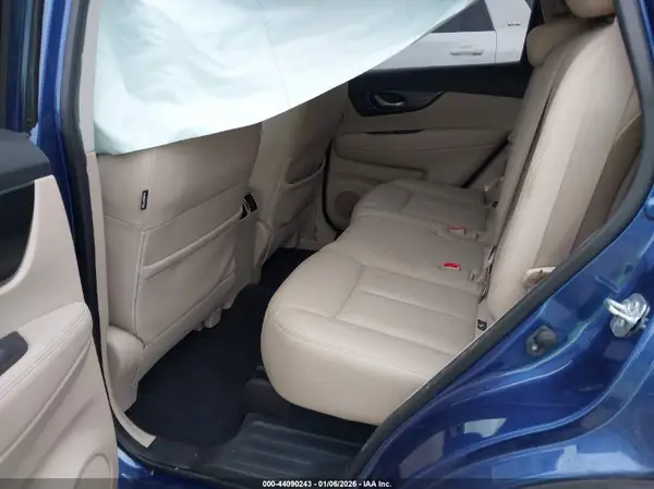 JN8AT2MT3JW485359 2018 NISSAN ROGUE - Image 8