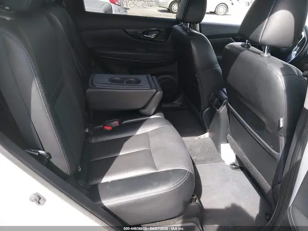 JN8AT2MT3JW485720 2018 NISSAN ROGUE - Image 8