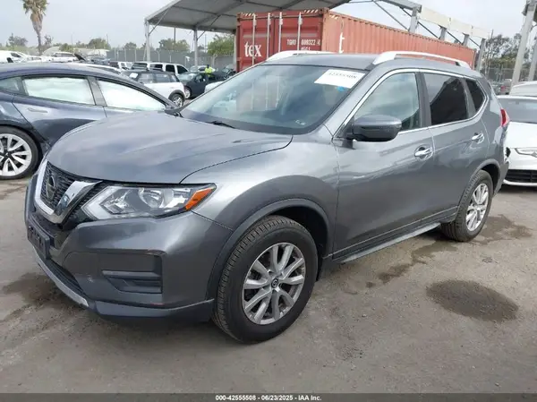 JN8AT2MT3JW486544 2018 NISSAN ROGUE - Image 2