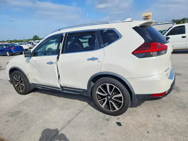 JN8AT2MT3JW486947 2018 NISSAN ROGUE - Image 2