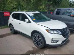JN8AT2MT3JW490643 2018 NISSAN ROGUE