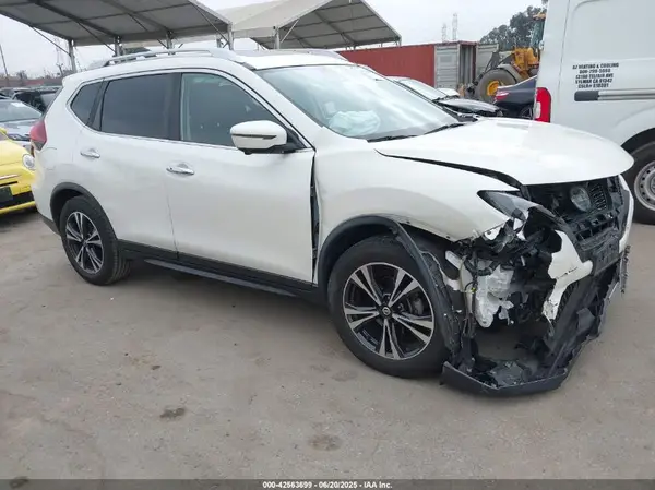 JN8AT2MT3KW257086 2019 NISSAN ROGUE - Image 1