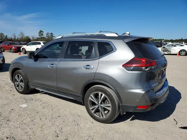 JN8AT2MT3KW258934 2019 NISSAN ROGUE - Image 2