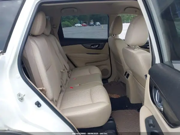 JN8AT2MT3KW260148 2019 NISSAN ROGUE - Image 8