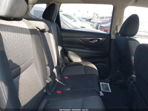 JN8AT2MT3KW265236 2019 NISSAN ROGUE - Image 8
