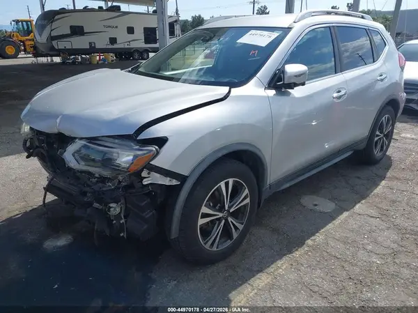 JN8AT2MT3KW501867 2019 NISSAN ROGUE - Image 2