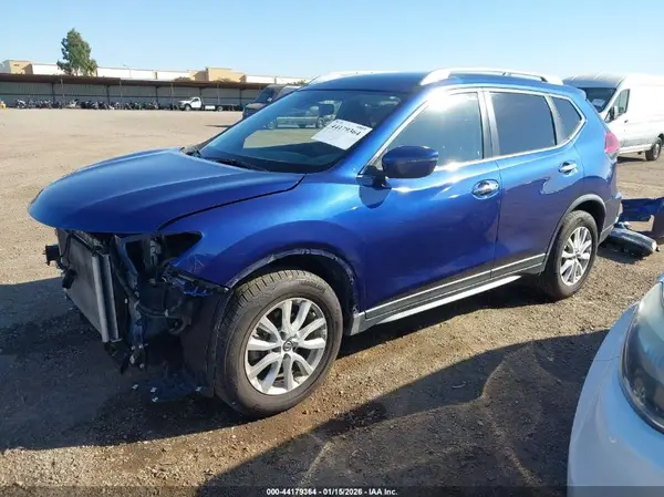 JN8AT2MT3KW505059 2019 NISSAN ROGUE - Image 2
