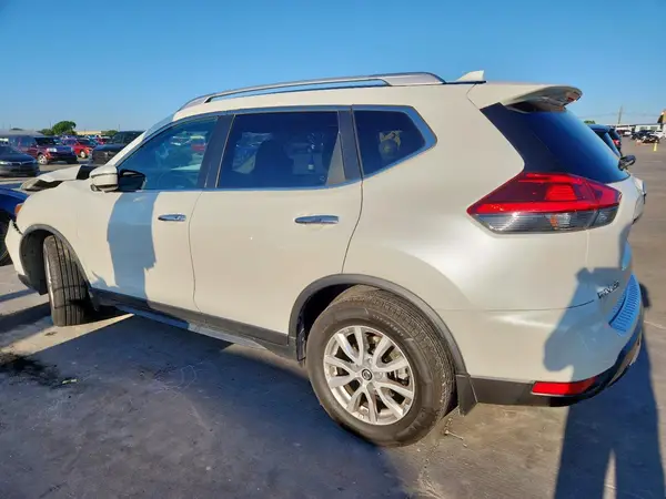 JN8AT2MT3LW002150 2020 NISSAN ROGUE - Image 2