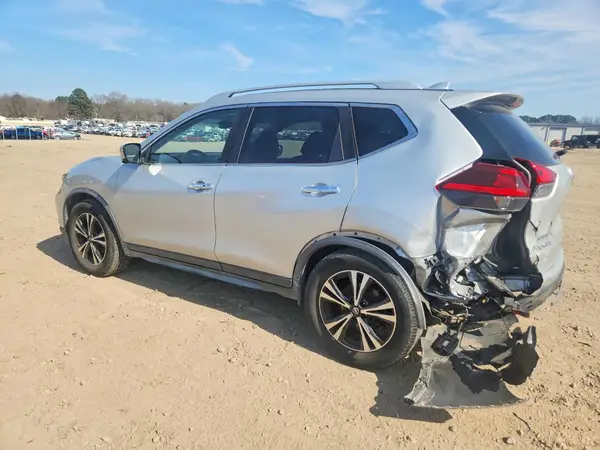 JN8AT2MT3LW009907 2020 NISSAN ROGUE - Image 2