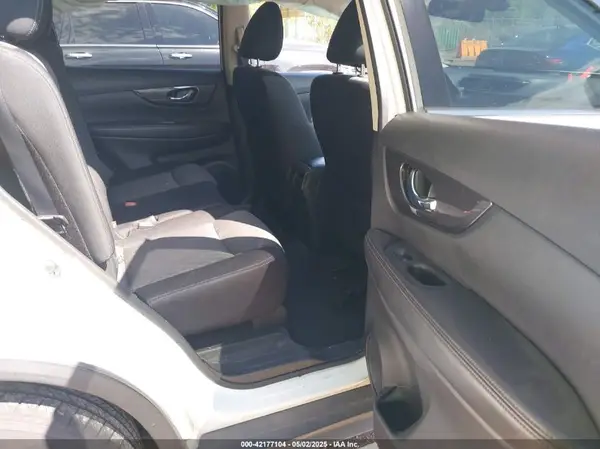 JN8AT2MT3LW011186 2020 NISSAN ROGUE - Image 8