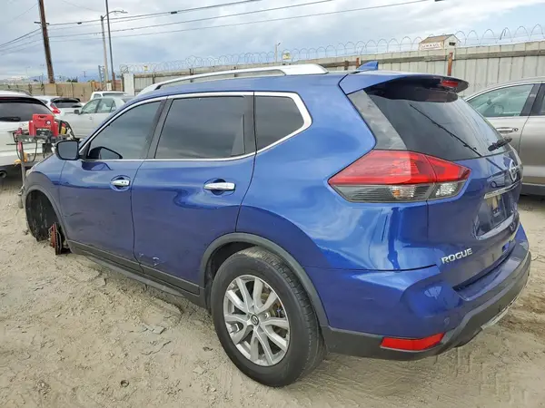 JN8AT2MT3LW040106 2020 NISSAN ROGUE - Image 2