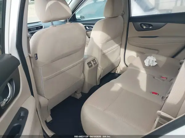 JN8AT2MT4GW005189 2016 NISSAN ROGUE - Image 8