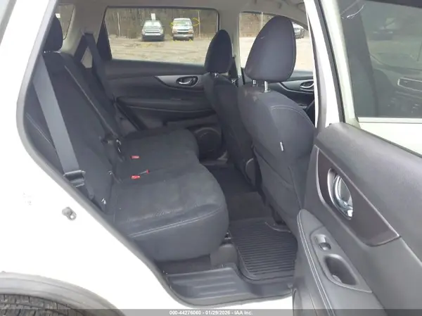 JN8AT2MT4GW006827 2016 NISSAN ROGUE - Image 8