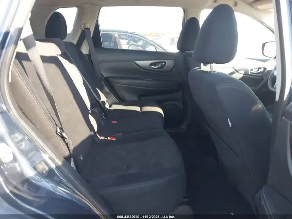 JN8AT2MT4GW007007 2016 NISSAN ROGUE - Image 8