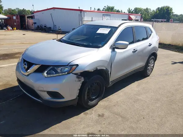 JN8AT2MT4GW007704 2016 NISSAN ROGUE - Image 2