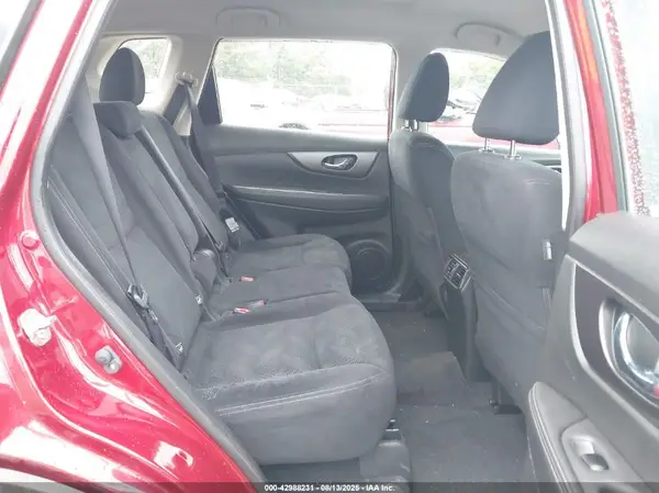 JN8AT2MT4GW008206 2016 NISSAN ROGUE - Image 8