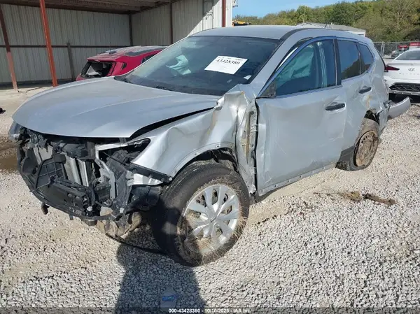 JN8AT2MT4GW015530 2016 NISSAN ROGUE - Image 2