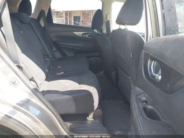 JN8AT2MT4GW018024 2016 NISSAN ROGUE - Image 8