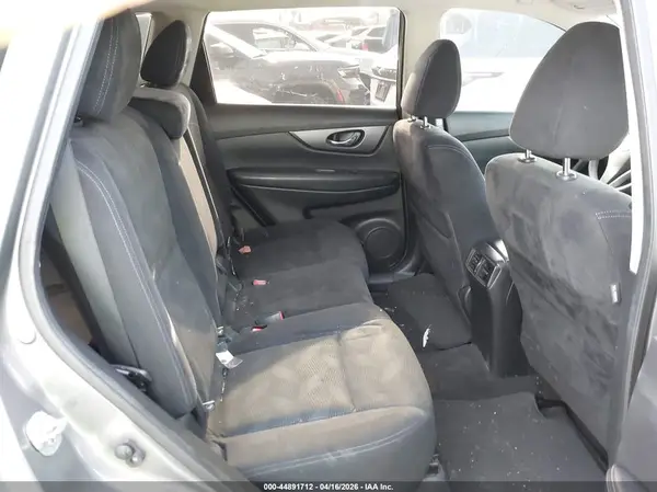 JN8AT2MT4GW022266 2016 NISSAN ROGUE - Image 8