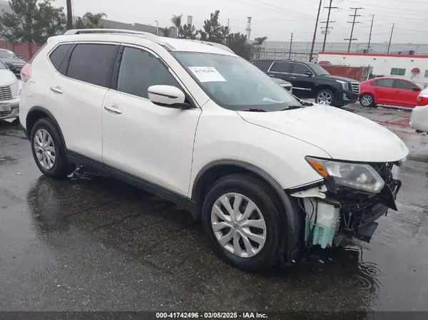 JN8AT2MT4GW027144 2016 NISSAN ROGUE - Image 1