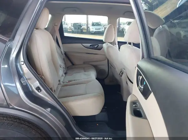 JN8AT2MT4GW027340 2016 NISSAN ROGUE - Image 8