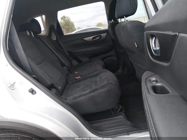 JN8AT2MT4GW027371 2016 NISSAN ROGUE - Image 8
