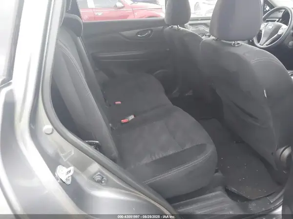 JN8AT2MT4GW028410 2016 NISSAN ROGUE - Image 8
