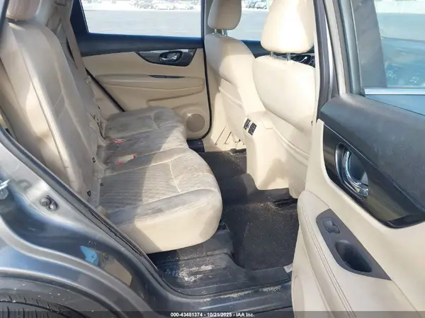 JN8AT2MT4HW132123 2017 NISSAN ROGUE - Image 8