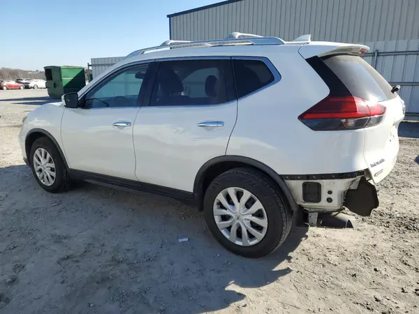 JN8AT2MT4HW133840 2017 NISSAN ROGUE - Image 2