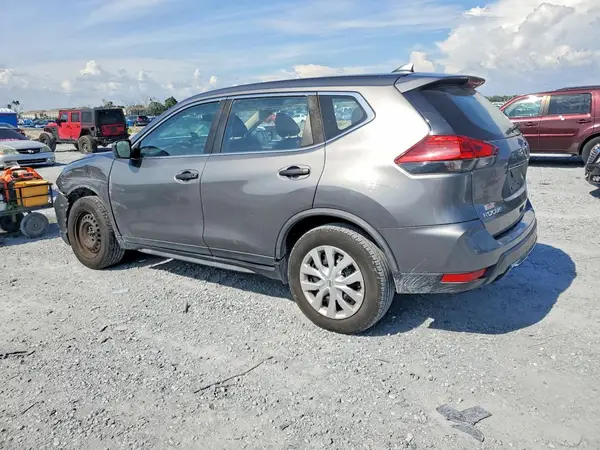 JN8AT2MT4HW134549 2017 NISSAN ROGUE - Image 2