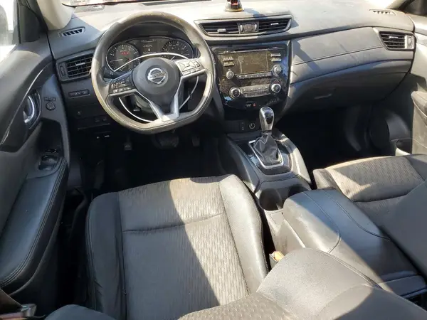 JN8AT2MT4HW134549 2017 NISSAN ROGUE - Image 8