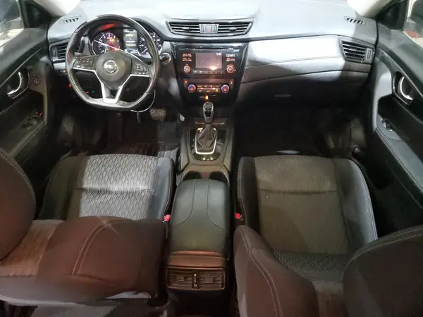 JN8AT2MT4HW134650 2017 NISSAN ROGUE - Image 8