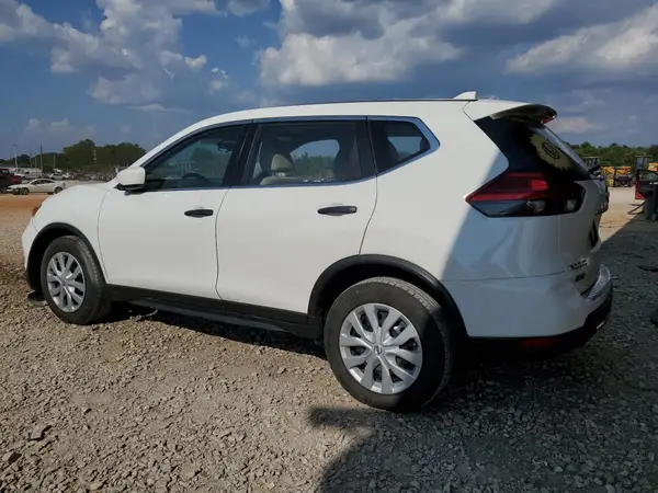 JN8AT2MT4HW137404 2017 NISSAN ROGUE - Image 2