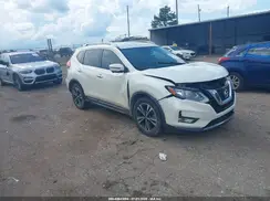 JN8AT2MT4HW137564 2017 NISSAN ROGUE