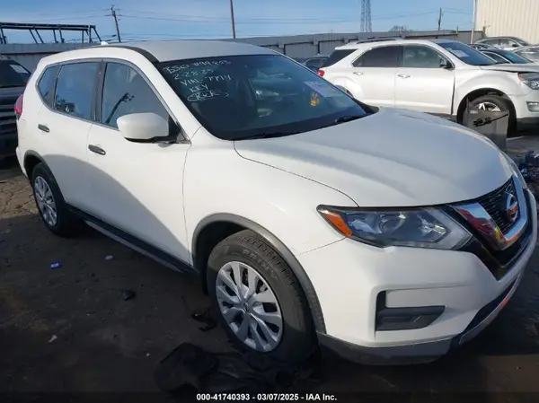 JN8AT2MT4HW137774 2017 NISSAN ROGUE - Image 1