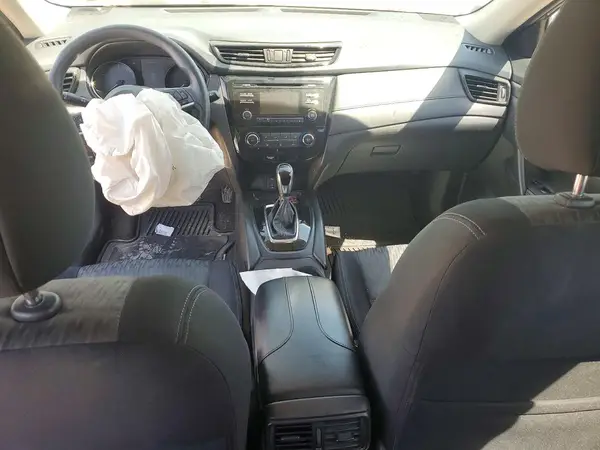 JN8AT2MT4HW137807 2017 NISSAN ROGUE - Image 8