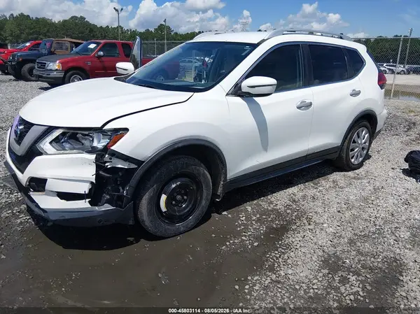 JN8AT2MT4HW137838 2017 NISSAN ROGUE - Image 2