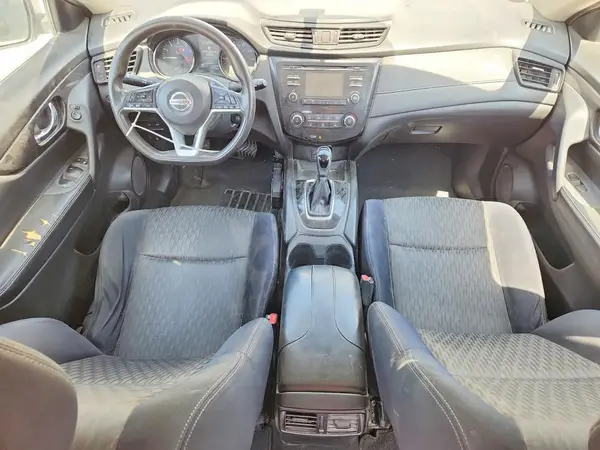 JN8AT2MT4HW141288 2017 NISSAN ROGUE - Image 8