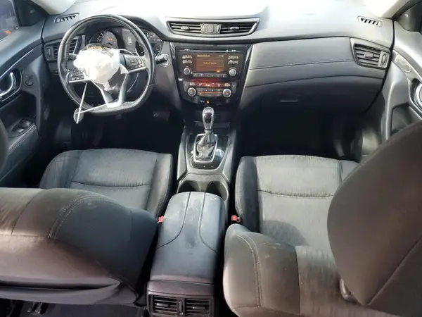 JN8AT2MT4HW143168 2017 NISSAN ROGUE - Image 8