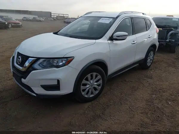 JN8AT2MT4HW143462 2017 NISSAN ROGUE - Image 2