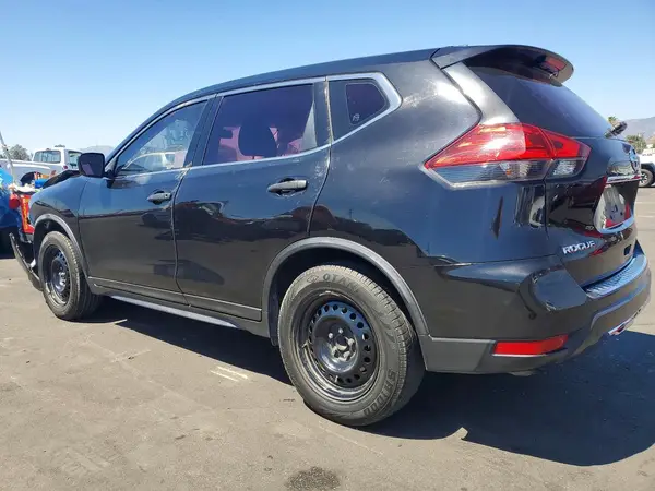 JN8AT2MT4HW143543 2017 NISSAN ROGUE - Image 2