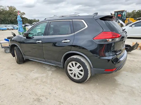 JN8AT2MT4HW147088 2017 NISSAN ROGUE - Image 2